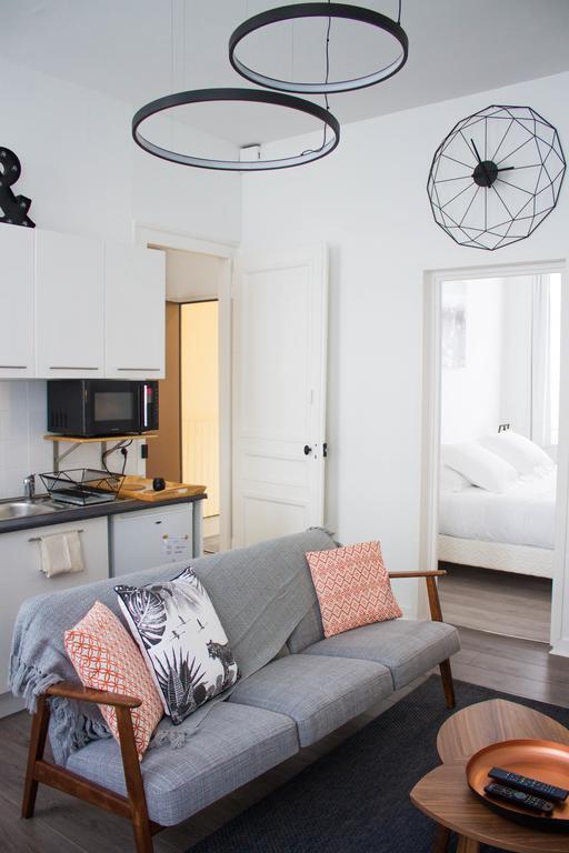 Appartements De Jeanne Лил Екстериор снимка
